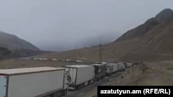 Հերթ ռուս-վրացական սահմանի Վերին Լարսի անցակետում, արխիվ