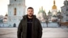 Президент подав декларації: дохід Зеленського і його родини у 2022 році зменшився втричі