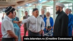 Рөстәм Миңнеханов Өремче мәчетендә