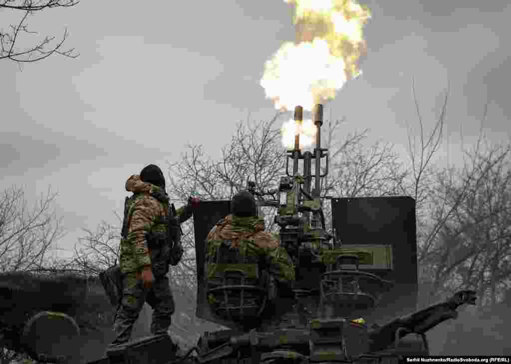 Огонь по российским позициям из зенитной установки 