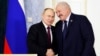 Очільники Росії і Білорусі – Володимир Путін і Олександр Лукашенко, під час зустрічі в російському Петербурзі. Росія, 29 січня 2024 року