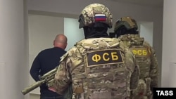Розвідка Британії вважає, що влада РФ не знизить рівень корупції в російському оборонному секторі
