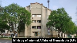 Clădirea avariată a așa-numitului minister al securității statului din regiunea seperatistă transnistreană, 26 aprilie 2022.