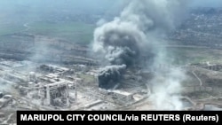 Filmare cu drona a luptelor din zona combinatului Azovstal, Mariupol, 19 aprilie 2022