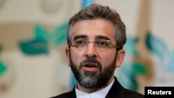 علی باقری میگوید دولت همه تخممرغهای سیاست خارجی را در سبد مذاکرات هستهای نگذاشته است