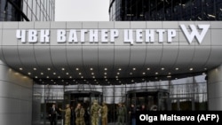 Рада ЄС вирішила включити до списку вісім фізичних і сім юридичних осіб
