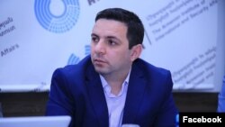 Քաղաքագետ Արմեն Վարդանյանը, արխիվ