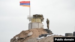 Հայ զինվորը մարտական հերթապահության ժամանակ, արխիվ