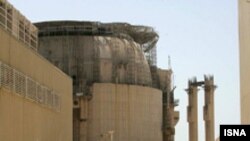 نیروگاه اتمی بوشهر که بارها راه اندازی آن با مانع روبرو شده است.