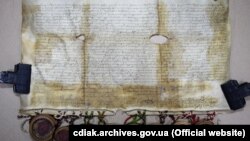 Грамата Берасьцейскай уніі 1596 году з подпісамі і пячаткамі ўдзельнікаў Полацкага царкоўнага сабору
