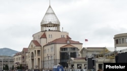 Լեռնային Ղարաբաղի խորհրդարանի շենքը Ստեփանակերտում