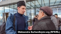 Рустем Ваїтов в аеропорту Сімферополя