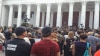 Сесію міськради Одеси перенесли через сутички біля мерії