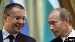Fostul premier socialist Stanișev la o întîlnire la Moscova cu Vladimir Putin