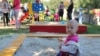 В Дружковке жители создали «Аллею дружбы» благодаря гранту Посольства Британии