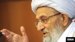 آیت‌الله مهدوی کنی، رئیس مجلس خبرگان