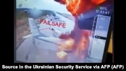 По данным из нового видео СБУ можно сделать вывод, что украинские дроны уничтожили или повредили по меньшей мере 21 самолет на российских авиабазах 1 июня.