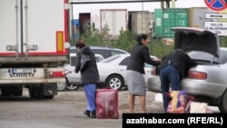 Türkmen-özberk serhedi. Illýustrasiýa. Arhiwden alyndy.