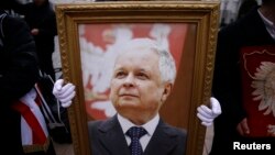 Партрэт Леха Качыньскага, архіўнае фота