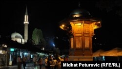 Sebilj noću