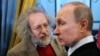 Кінець «свободи слова»: у Росії відключили від ефіру радіо «Эхо Москви» та телеканал «Дождь»