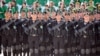Участники военного парада в честь 27-й годовщины государственной независимости Туркменистана, Ашхабад, 27 сентября, 2018 год. 