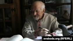 Рыгор Барадулін, архіўнае фота