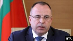 Румен Порожанов подаде оставка в средата на месеца заради разкритията за многобройни нарушения по проекти за къщи за гости, финансирани по ПРСР