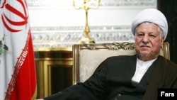 آقای هاشمی اخطار کرده که مهلت دولت تمام شده است.