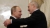 Lukaşenka birnäçe hepde bäri dowam edýän köpçülik protestlerinden soň, Soçide Putin bilen duşuşýar