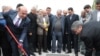 Հայաստան – Էներգետիկայի նախարար Արմեն Մովսիսյանը (ձախից) եւ նրա իրանցի գործընկեր Մաջիդ Նամջուն մասնակցում են հայ-իրանական բարձրավոլտ էլեկտրահաղորդման գծի կառուցման ծրագրի մեկնարկին, 14-ը հոկտեմբերի, 2010թ.