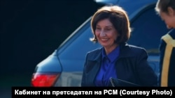 Претседателката Гордана Сиљановска-Давкова на Самитот на НАТО во Хаг.