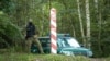 Раніше цього тижня Польща оголосила про плани збільшити кількість військових та охоронців на кордоні з Білоруссю