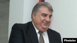 Мхитар Мнацаканян