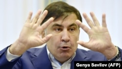 Екс-президент Грузії Міхеїл Саакашвілі під час спілкування із журналістами. Київ, 22 грудня 2017 року