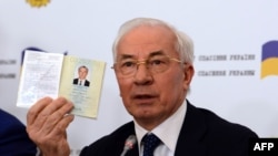Микола Азаров під час прес-конференції у Москві. 3 серпня 2015 року 