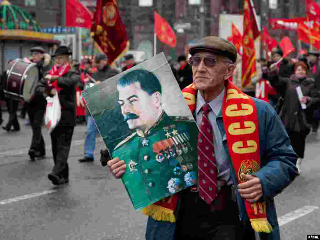 92 годишнина од руската Октомвриска револуција