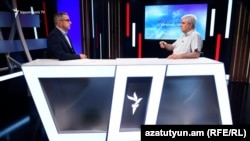 Степан Григорян (справа) в студии Азатутюн ТВ