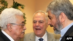دیدار ماه گذشته خالد مشعل و محمود عباس در قاهره